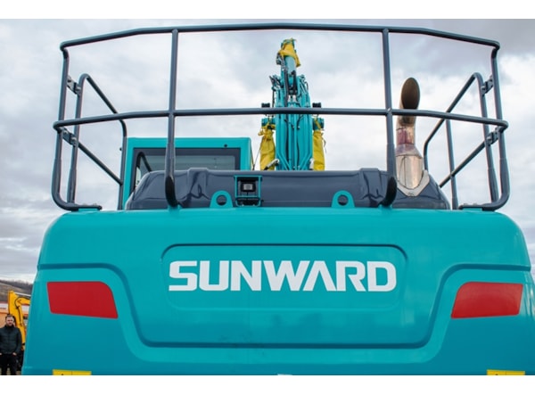 Excavator senile SUNWARD SWE 155 UF - Stage V   de vanzare
